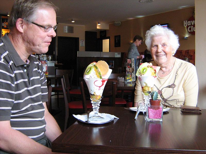 grote_sorbet.jpg - Als beloning wacht in Willingen een lekkere grote sorbet.