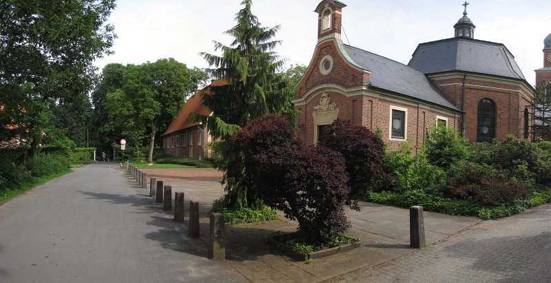 dyckburg.jpg - Dyckburg kirche in de bossen rond Münster. Ooit de plaats waar de bisschop van Münster een kasteel had voor zijn manschappen.