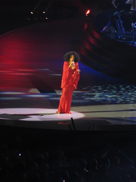 diana_ross_in_rosso.jpg - Close-up Diana Ross.