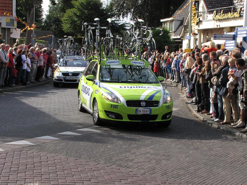 vuelta_liquigas_materiaalwagen.JPG - Ploegleidersauto van Liquigas.