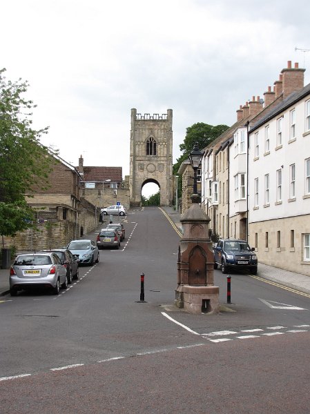 alnwick_stadspoort.jpg - Een oude stadspoort.